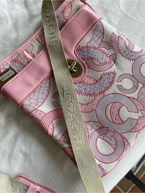 Coach Pink C Jacquard Crossbody Bag Y2K Mini Messenger Purse Vintage Adjustable
